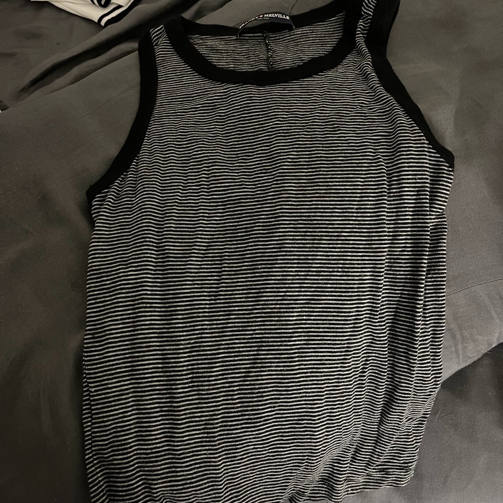 Brandy Melville crop top